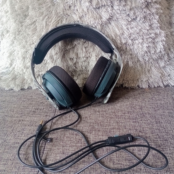 Rig 400HS Camo Precision Gaming Headset For PlayStation 5 & 4 - Picture 1 of 13